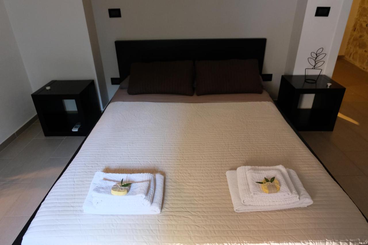 Il Miglio In Piu Bed & Breakfast Кастел ди Туза Екстериор снимка