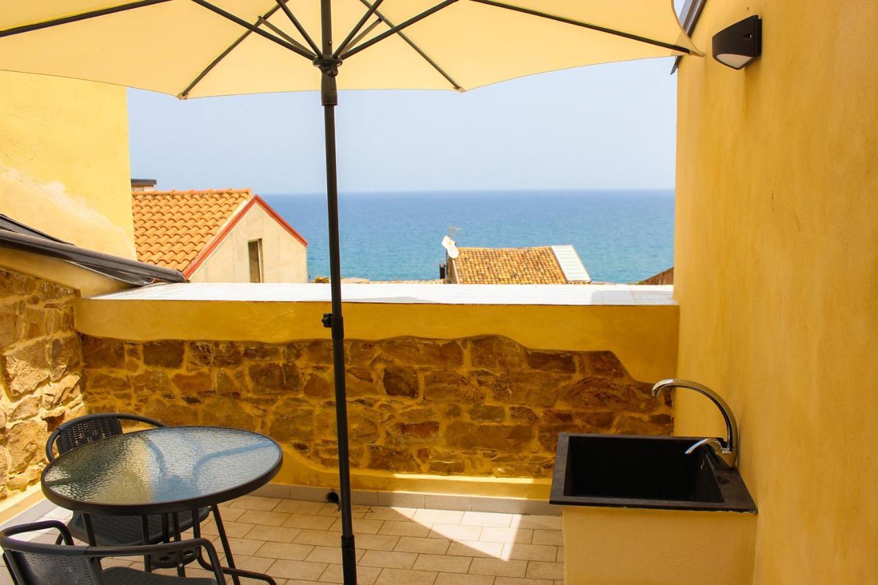 Il Miglio In Piu Bed & Breakfast Кастел ди Туза Екстериор снимка