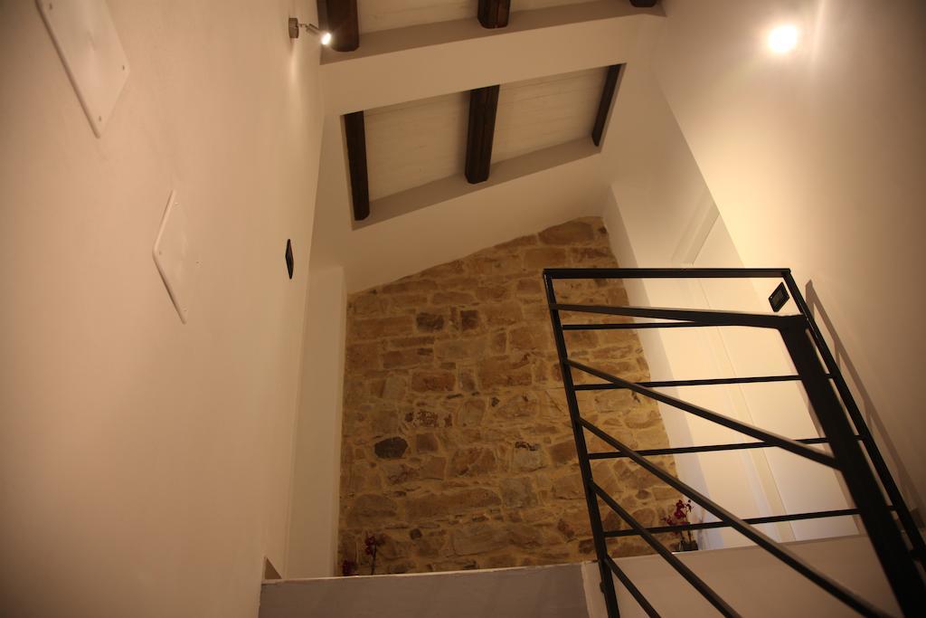 Il Miglio In Piu Bed & Breakfast Кастел ди Туза Екстериор снимка